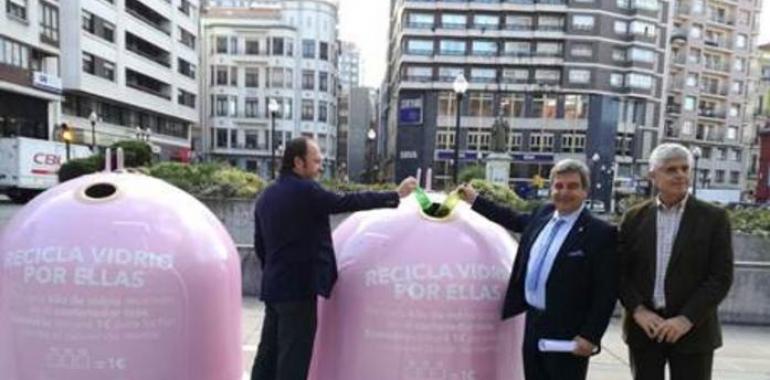 Ecovidrio instala 6 contenedores rosa en Gijón con motivo del Día del Cáncer de Mama