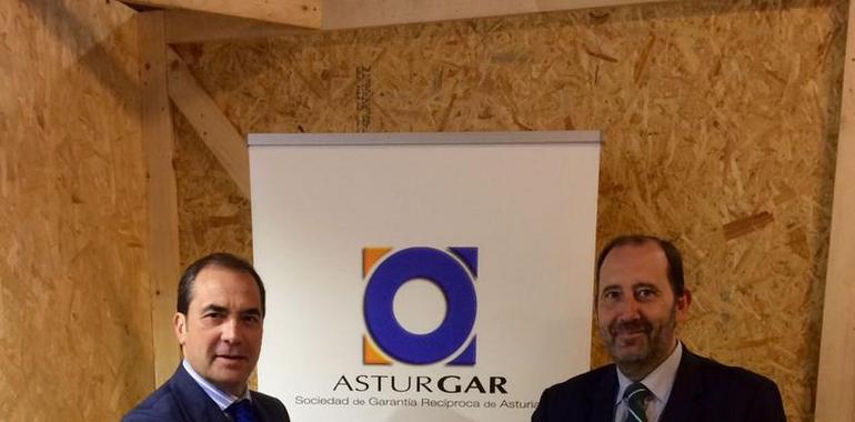 ASTURGAR y Bankinter renuevan su convenio para reforzar el tejido empresarial asturiano