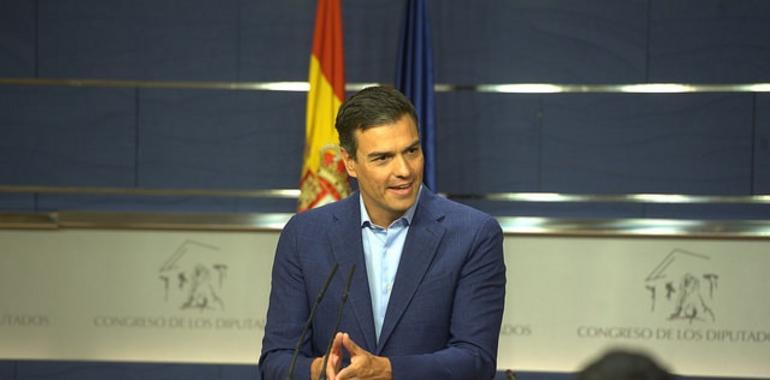 Pedro Sánchez renuncia a su escaño y recorrerá España en busca de apoyos