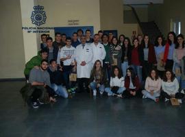 Los alumnos del I.E.S. “Elisa y Luis Villamil” de Vegadeo visitan la Policía Científica