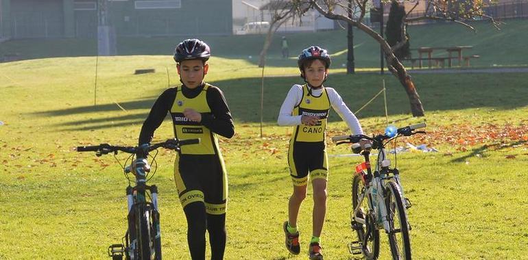 Casi 200 participantes en el Duatlón Cross de Navidad en Lugones