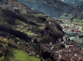 HUNOSA vende en sólo unos días los once pisos que ofertó en Langreo y Mieres