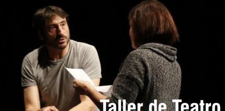 Carmelo Gómez repite taller de teatro en Mieres, ahora en verso