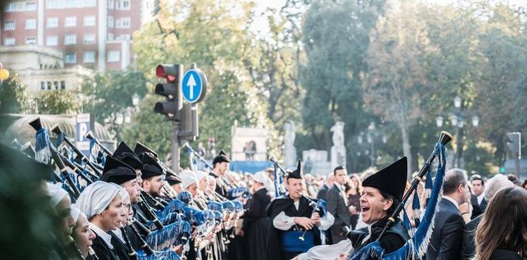 La banda de gaitas Ciudad de Oviedo ya es "Real"