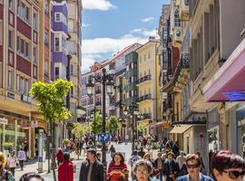 Avilés organiza el I concurso de escaparates de Semana Santa