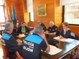 Policía Nacional y Local reforzarán la vigilancia en el gijonés barrio del Carmen