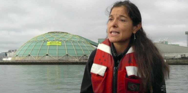 Acción de Greenpeace en puerto de A Coruña acaba con cuatro detenidos 