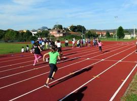 Jornada de captación de jóvenes atletas en el Colegio Público Valdellera de Posada