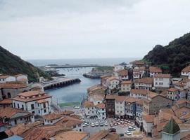 La Asociación “Amigos de Cudillero” celebra su tradicional “Fiesta Literaria de la Mar”