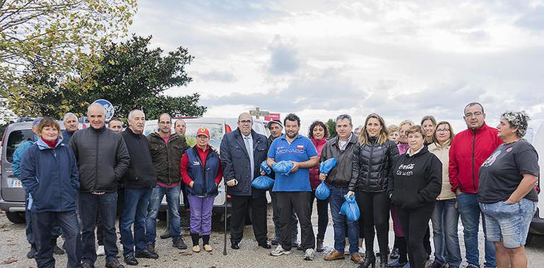 Un millón de almejas para la Bahía de Santander