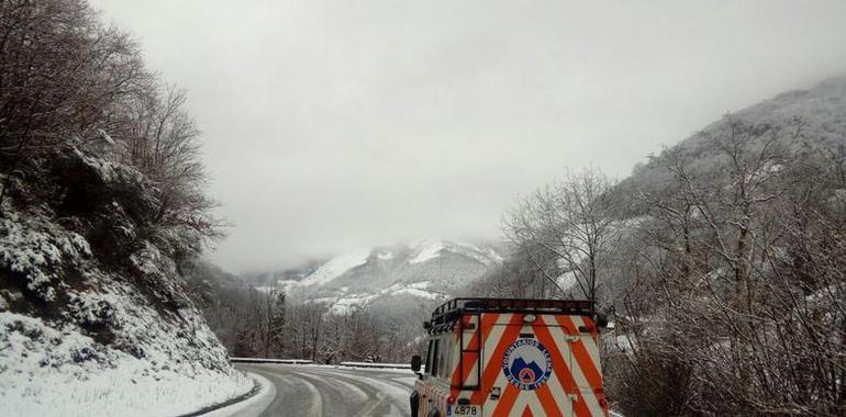 Ligera mejoría en las comunicaciones asturianas, a la espera de más nieve