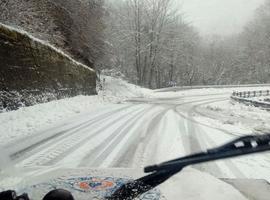 Activados todos los protocolos ante las nevadas en Asturias