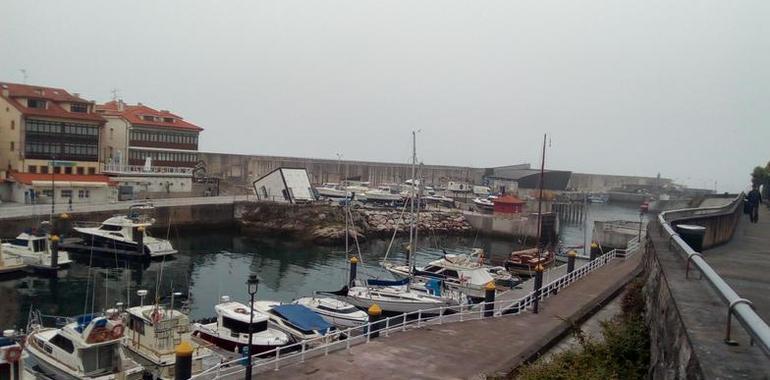 Llanes reclama horarios más adecuados para la compuerta del puerto 