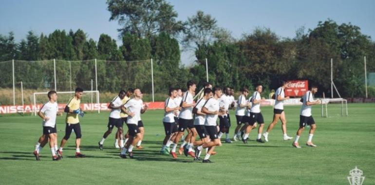 El Sporting recibe al equipo de Almendralejo a las cuatro de esta tarde