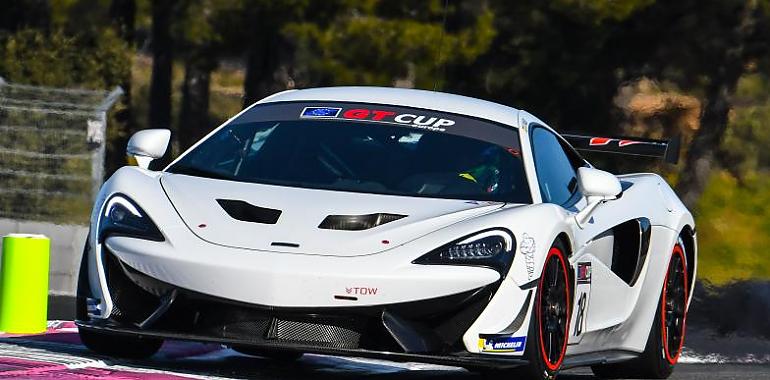 Guillem Pujeu progresa eficazmente con el McLaren 570S GT4