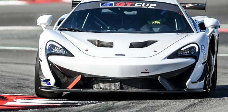 Guillem Pujeu finalizó la pretemporada del GT Cup Open en Montmeló