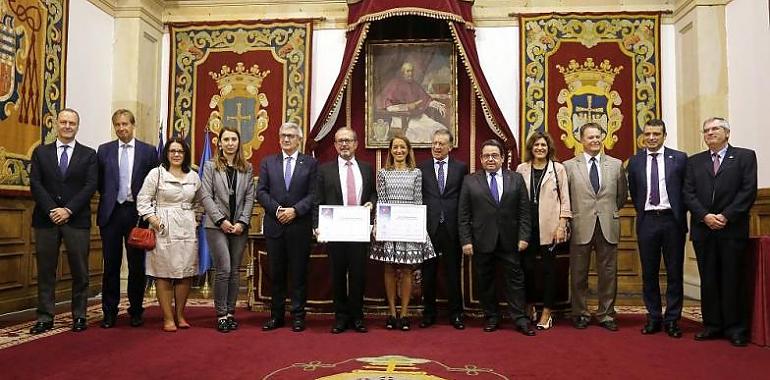 Fernando Alonso Cuervo y Lucía García-Linares reciben el 