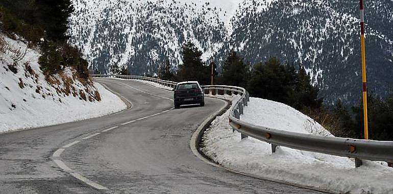 Asturias: Pajares cerrado a camiones y ocho puertos con cadenas