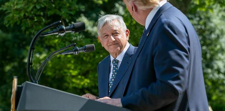 Trump abunda en elogios a los mexicanos en EE.UU. durante la visita de Obrador