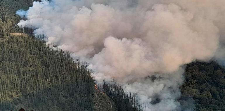 Declarada situación de Emergencia 0 en Asturias por el incendio en Tabladiello de Cangas