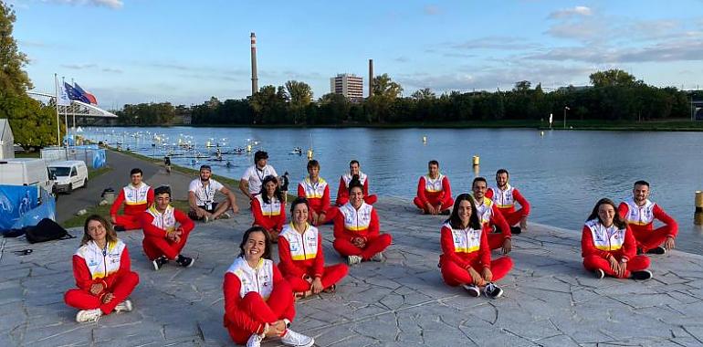 Debut inaugural de los 12 palistas de la selección española en el Europeo de Eslalon en Praga