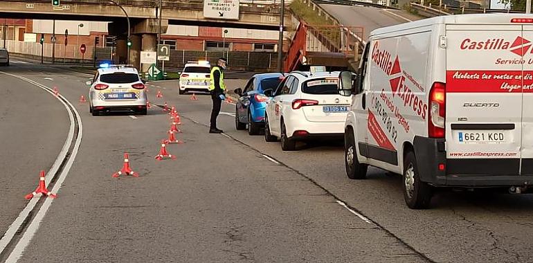 Avilés inició esta medianoche los controles de movilidad por el cierre perimetral 