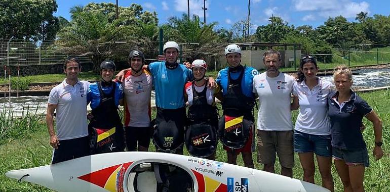 La selección española de eslalon se entrena en el océano Índico con “más ganas de prepararse” para Tokio 