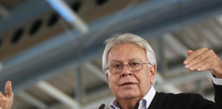 Felipe González: "Gracias a Zapatero no estamos en la situación de Grecia"