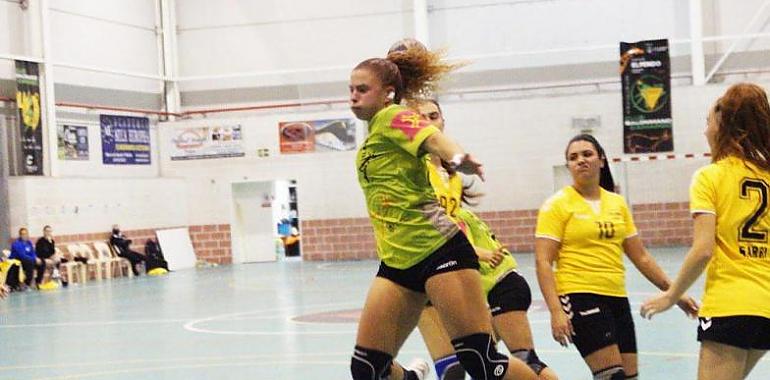 Lucía Sáez primer fichaje del  Oviedo Balonmano Femenino