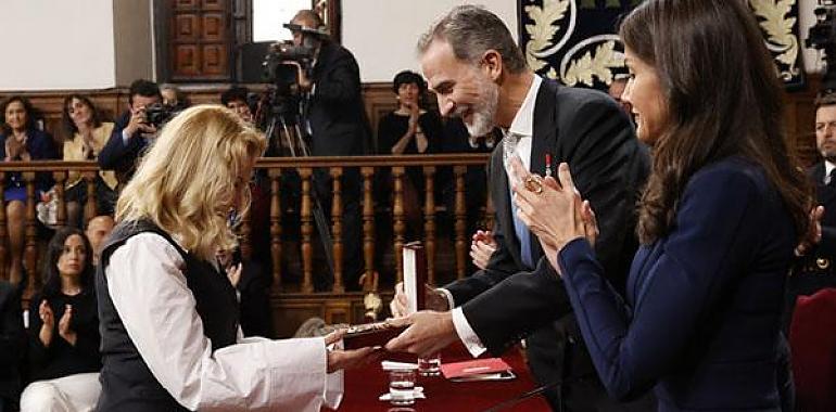 Los Reyes entregan el Premio Cervantes 2021