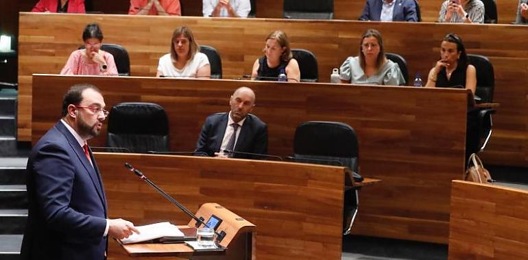 Barbón detalla las medidas que incluirá el presupuesto de 2023 para hacer frente al reto demográfico