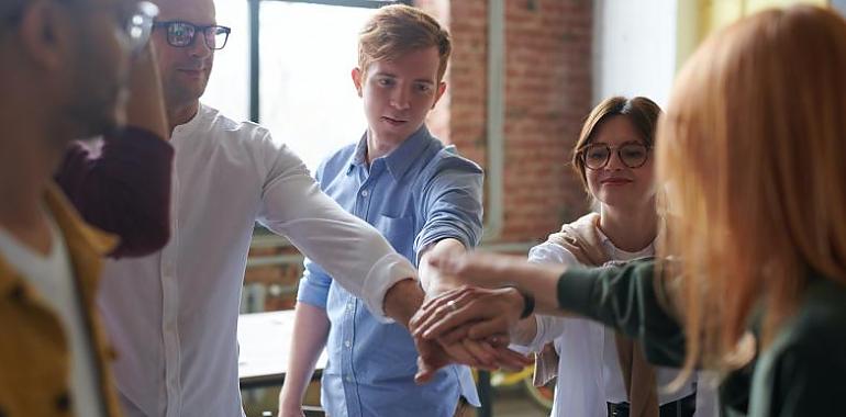  Avilés fomenta el voluntariado solidario entre jóvenes con el proyecto "Haciendo Redes"