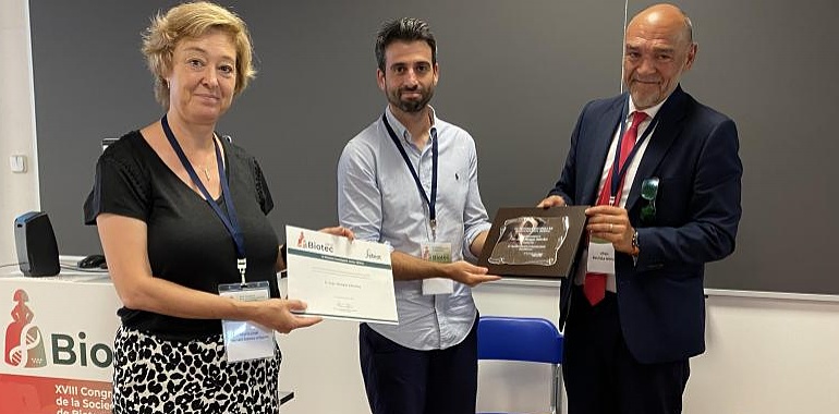 Juan Mangas recibe el Premio para Jóvenes Investigadores 2023 de la Sociedad Española de Biotecnología