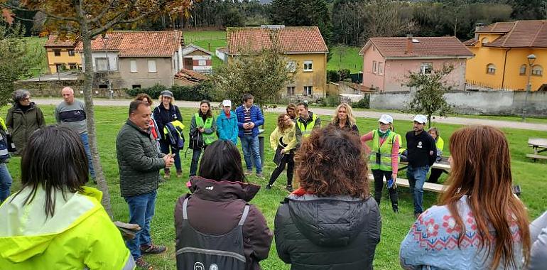 118 árboles autóctonos embellecen el Parque de El Alfaraz en Avilés gracias a una iniciativa de reforestación