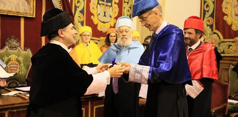 Svante Pääbo, Premio Nobel y padre de la paleogenética, investido Doctor Honoris Causa por la Universidad de Oviedo