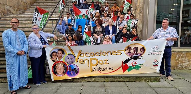 La Consejera de Derechos Sociales elogia la solidaridad de las familias asturianas en la acogida de menores Saharauis