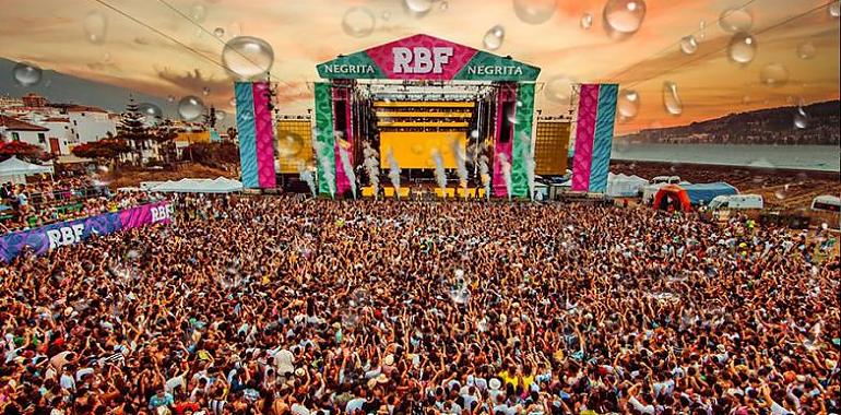 Transporte especial para el Reggaeton Beach Festival: Conexión directa desde Oviedo y Gijón