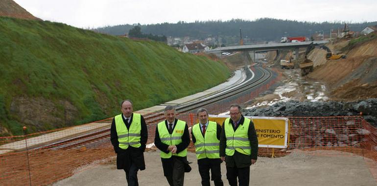 Hernández afirma que Galicia tendrá Ave en el plazo más corto posible gracias al futuro presidente del Gobierno