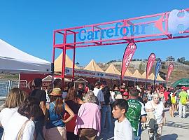 Carrefour transforma el paso de La Vuelta por Asturias en una gran fiesta gastronómica y cultural