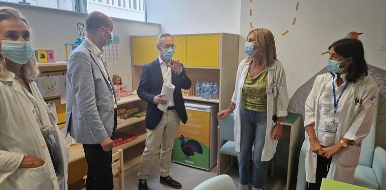 El HUCA y la Fundación Alimerka transforman la sala de espera pediátrica en un oasis de calidez y confort para los pequeños pacientes