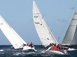 Arranca el I Trofeo de Otoño de Cruceros y Snipe del Real Club Astur de Regatas en Gijón