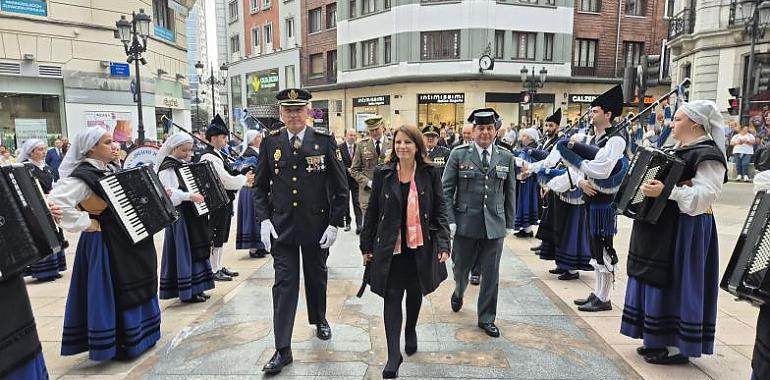 La Policía Nacional celebra a sus Ángeles Custodios con un emotivo acto de reconocimiento y condecoraciones en Oviedo