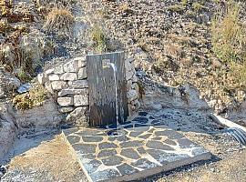 Nueva fuente para peregrinos en el Camino de Santiago: Fomento recupera un manantial histórico en San Juan de Piñera, Cudillero