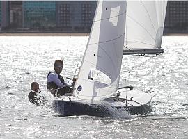 Francisco Silvela y Matilde Fernández brillan en el XX Trofeo de la Hispanidad de Vela Ligera en Gijón