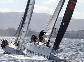 Emocionante jornada en el Trofeo de Otoño del Real Club Astur de Regatas en Gijón