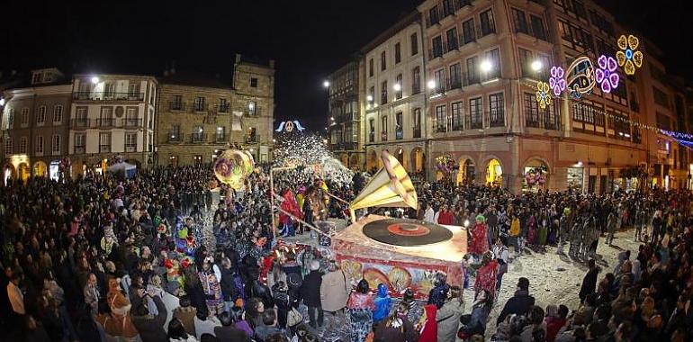 Siete peñas se disputan el título de Rey/Reina del Goxu y la Faba con originales temáticas para el Antroxu 2025 de Avilés