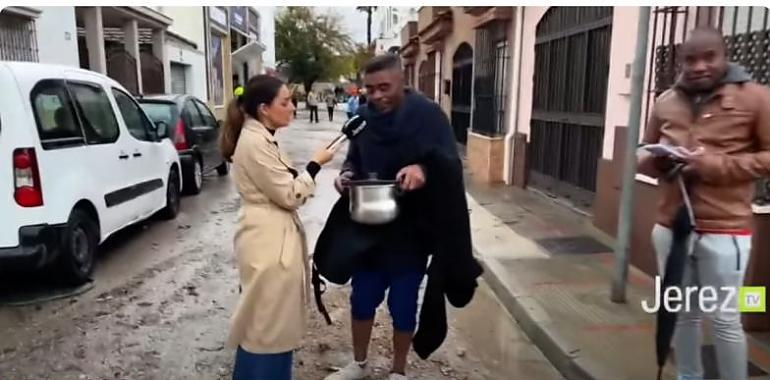 En medio del caos de la DANA, el héroe de Jerez salva… ¡las albóndigas! La olla más importante de su vida