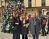 Los deseos de los ovetenses iluminan el "Árbol de los Sueños" en la Plaza del Fontán