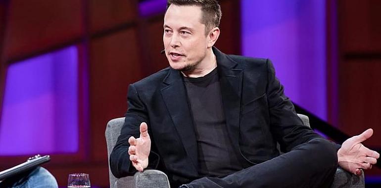 Elon Musk advierte sobre una inminente "sequía eléctrica" en 2025 debido al auge de la IA y los vehículos eléctricos