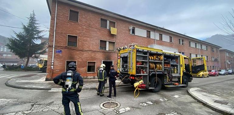 Incendio en Blimea: cuatro afectados y un rescate heroico en San Martín del Rey Aurelio